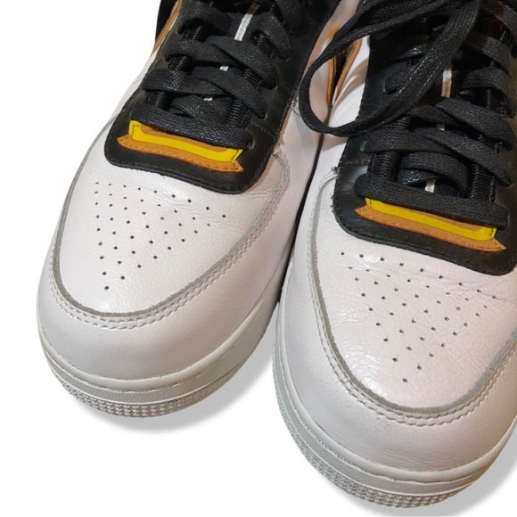 Nike Air Force 1 x Riccardo Tisci High Top - Picture 5 of 9